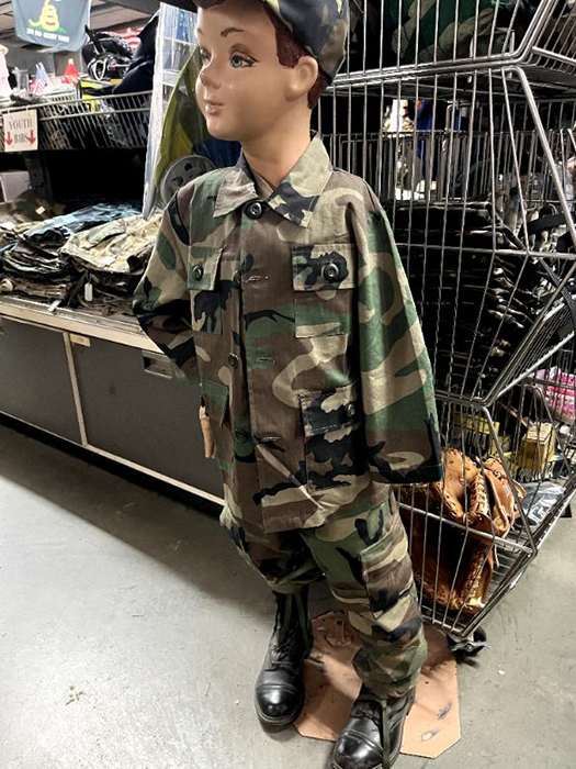 DelksMannequin.jpg